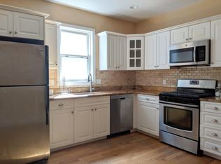 175 College Ave #1, Somerville, MA 02144
