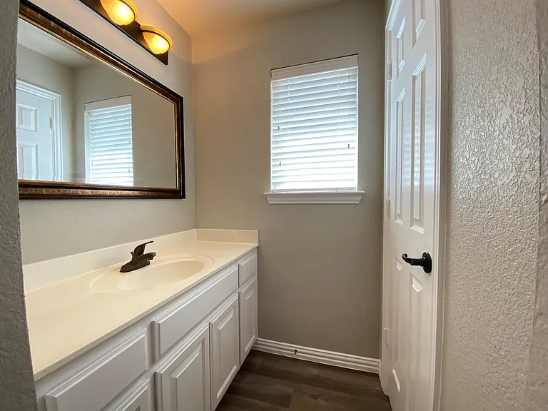 15861 Twin Cove Dr — Photo 15
