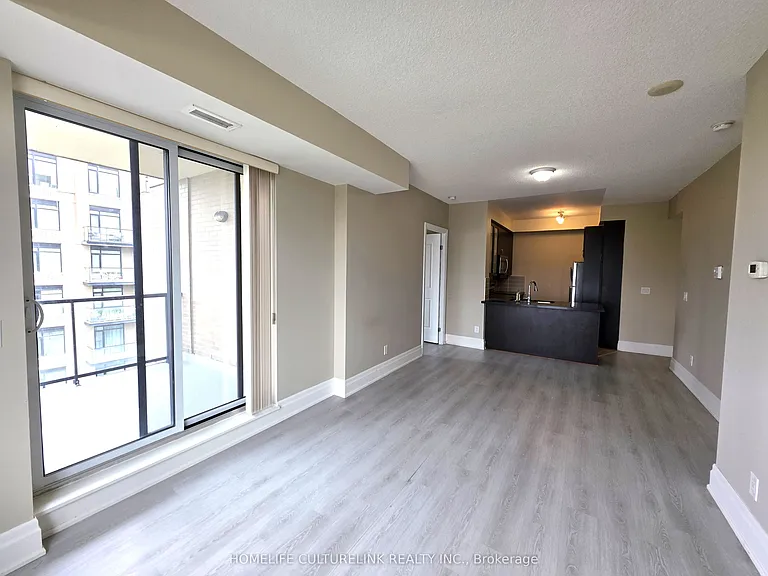 131 Upper Duke Cres #804 — Photo 13