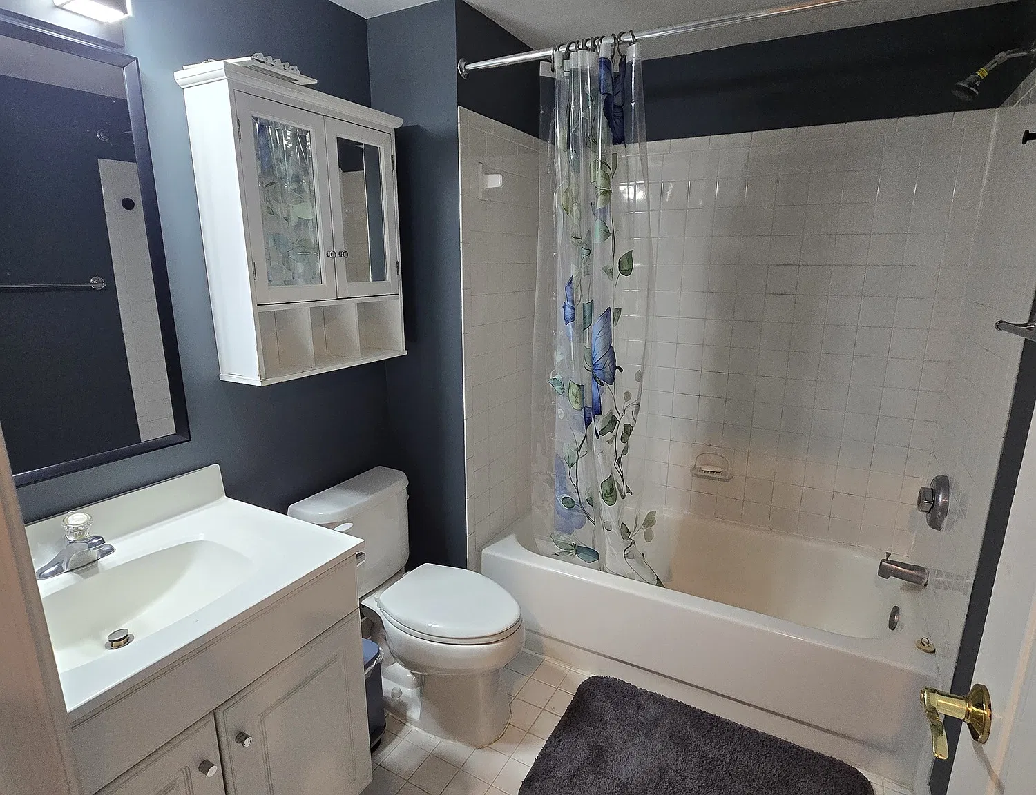 1 bed, 2985 sqft, $1,600 — Photo 4