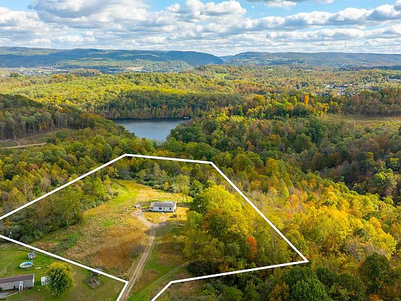 3rd image of 126 George Rd