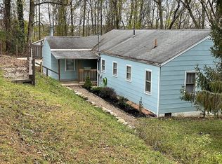 1570 Clark Rd, Charleston, WV 25314