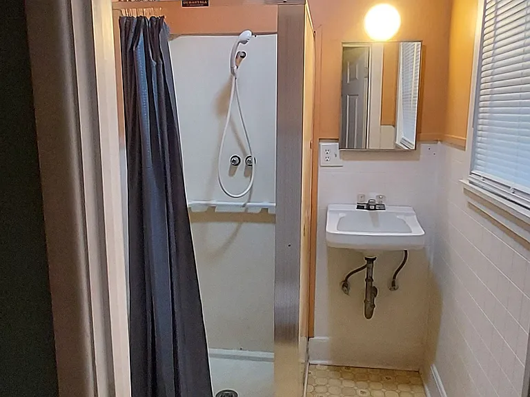 310 Sycamore St — Photo 17