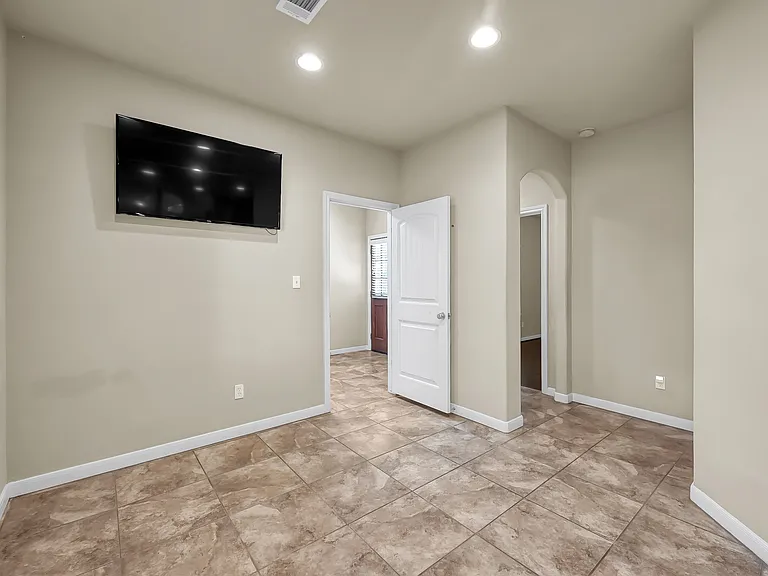 40102 Country Forest Dr — Photo 4