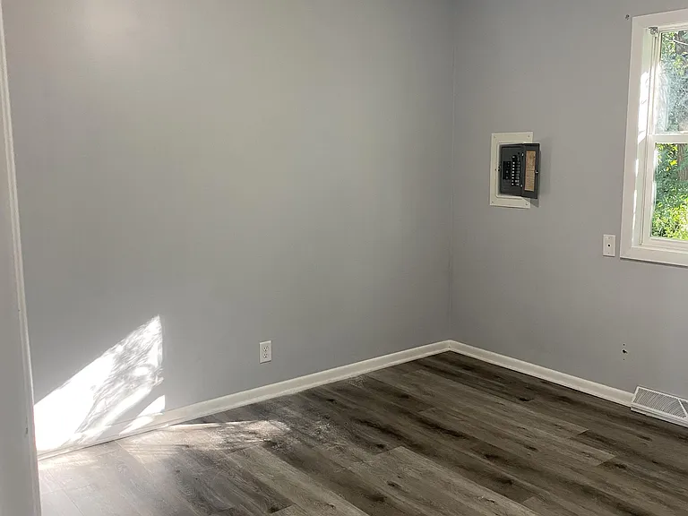 108 Tara Ct — Photo 6