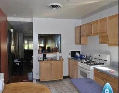 3rd image of 2524 N Fairfield Ave