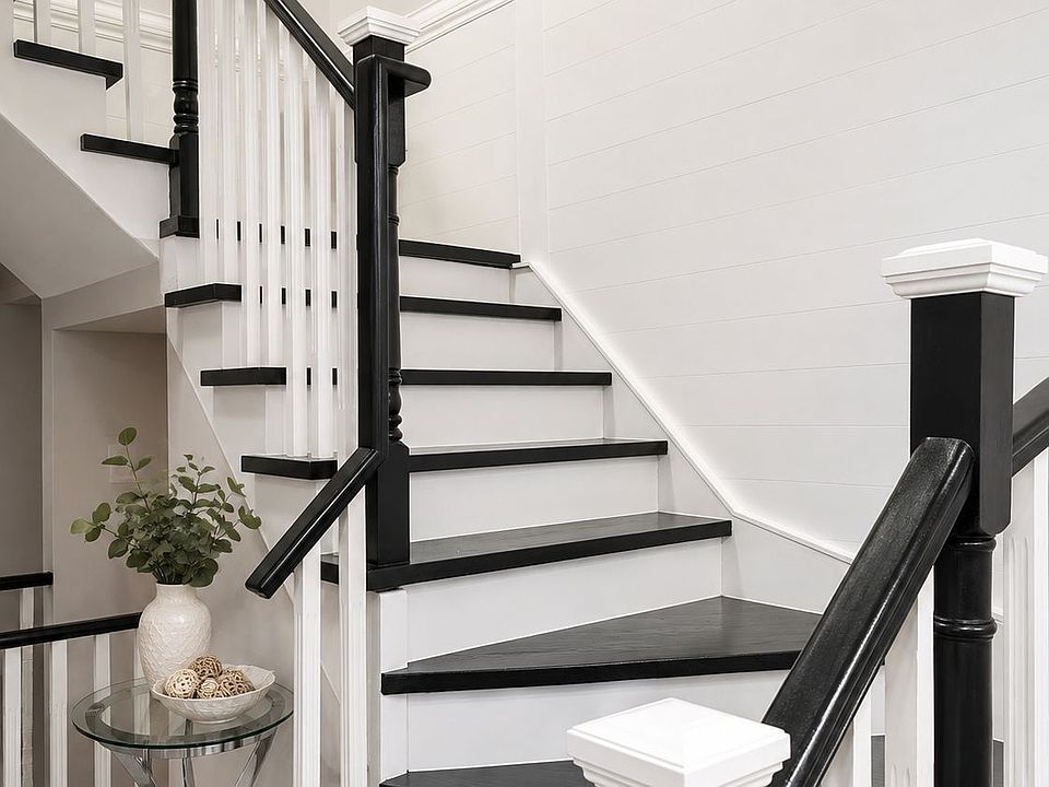 2nd image of 70 Muirland Cres