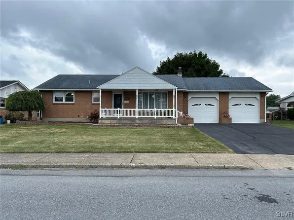 3201 N 4th St, Whitehall, PA 18052