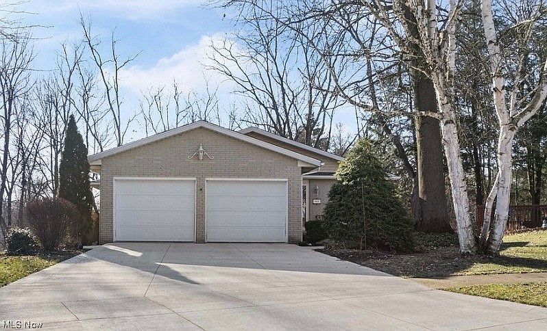 1st image of 1402 Ramblewood Dr