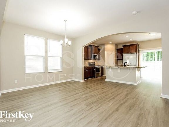 4th image of 2510 Miranda Dr