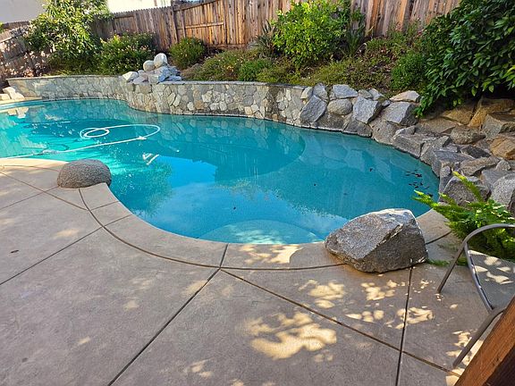 3rd image of 6703 Magnolia Way