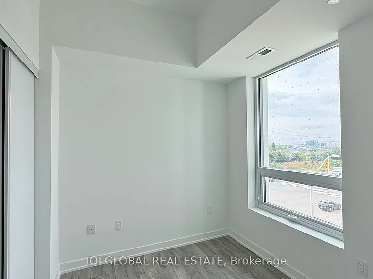 1005 Dundas St E #556 — Photo 18