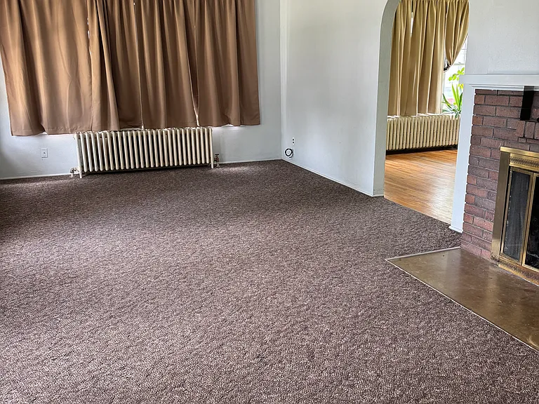 530 E Beaver Ave — Photo 2