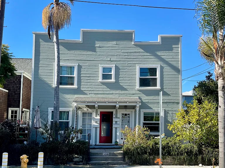 308 W De La Guerra St #4 — Photo 1