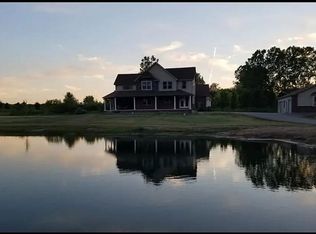 1235 Baldwin Rd, Fenton, MI 48430