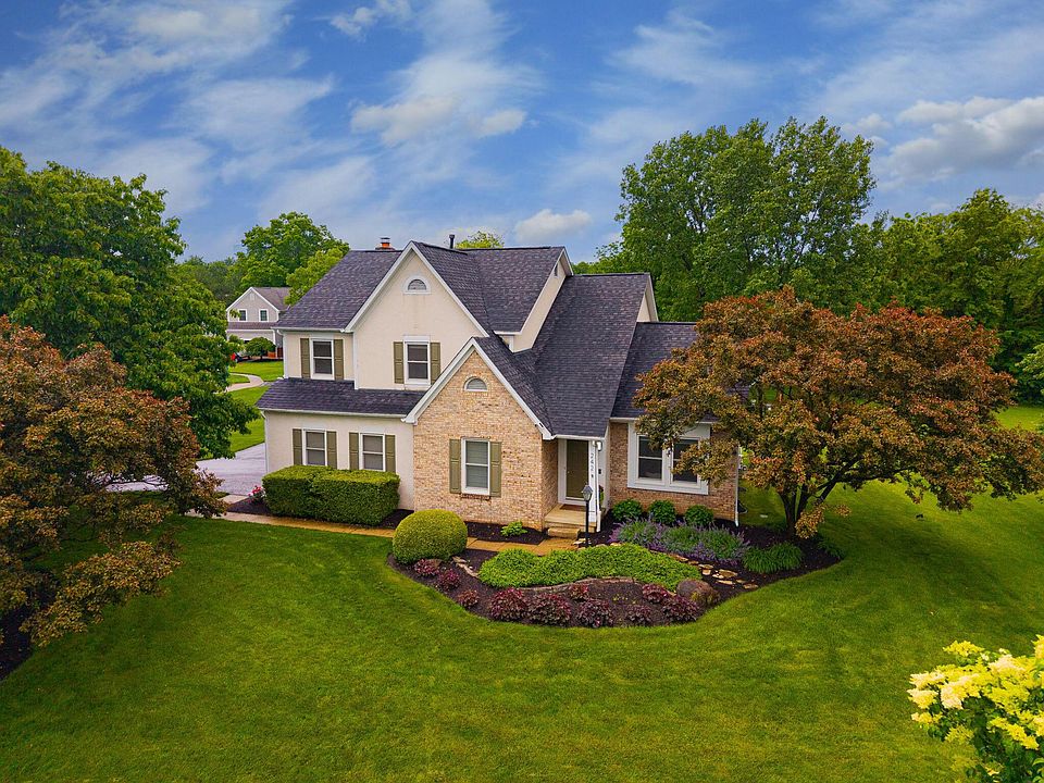 1st image of 242 Farm Creek Dr