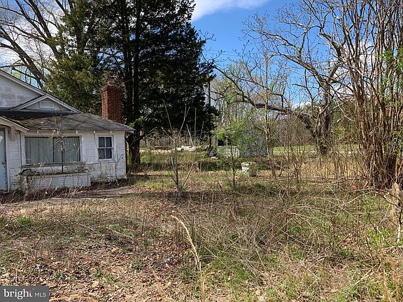 4th image of 1067 James Monroe Hwy