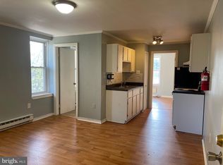 221 S 4th St #1, Columbia, PA 17512
