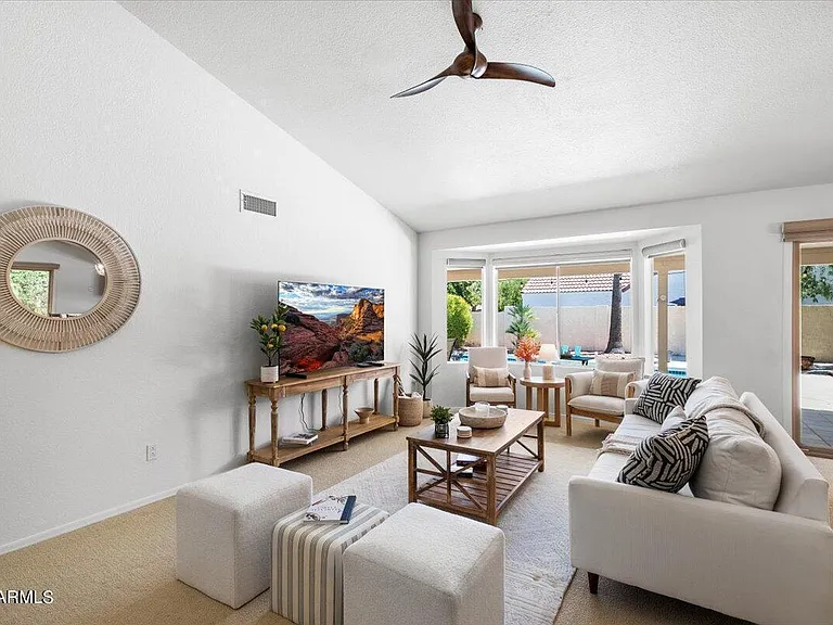9081 E Sahuaro Dr — Photo 4
