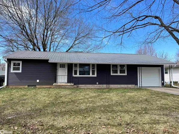 1015 Elizabeth St, Iowa Falls, IA 50126