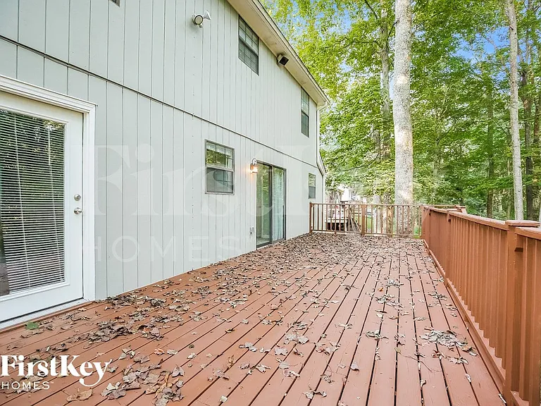 1011 Wildwood St — Photo 14