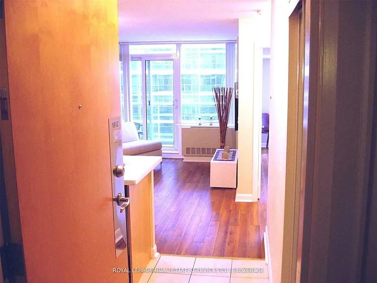 4978 Yonge St #1612 — Photo 4