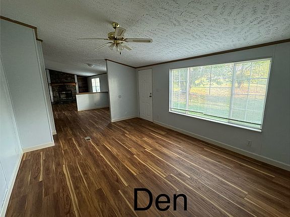 5th image of 224 Toomey Ln
