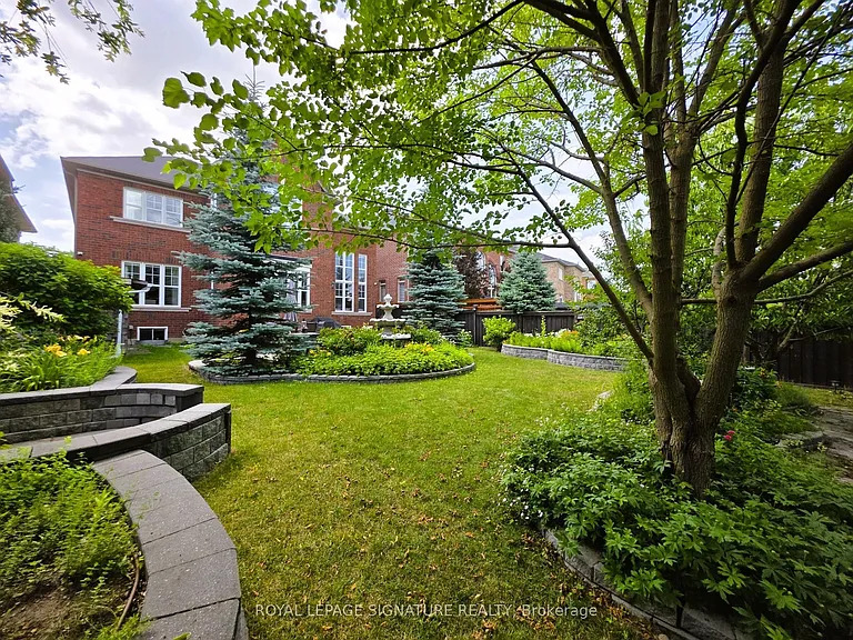 9 William Bowes Blvd — Photo 18