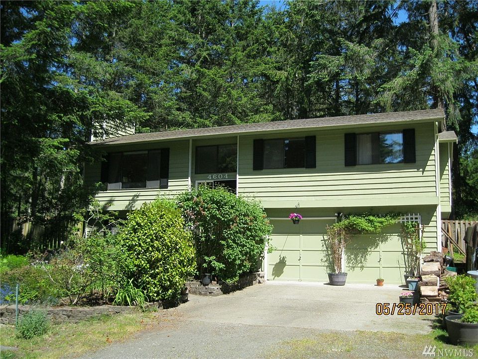 1st image of 4604 Delores Dr NE
