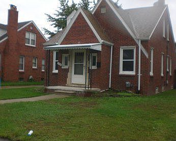 1st image of 15707 Crescentwood Ave