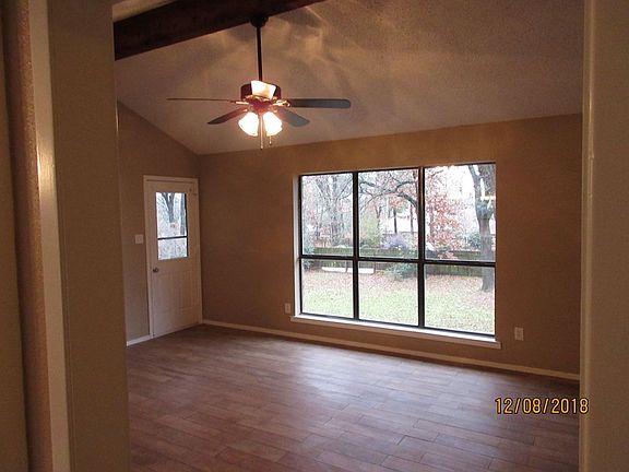 5th image of 109 Hillcrest Dr