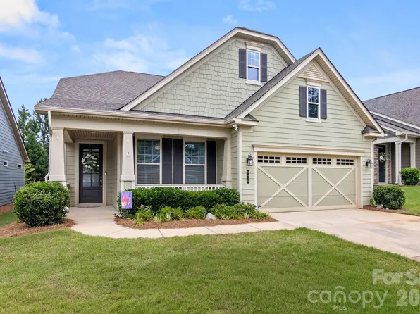 8416 Festival Way, Charlotte, NC 28215
