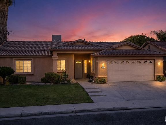 2nd image of 5112 La Pinta Maria Dr