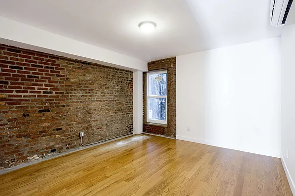 Rented by Town Residential | media 20