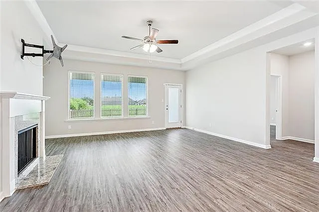 4 bed, 3.0 bath, 2718 sqft, $3,000 — Photo 4