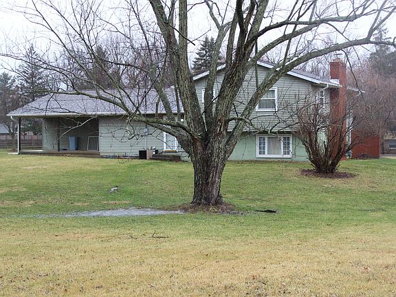 5th image of 23 Hillview Dr SW