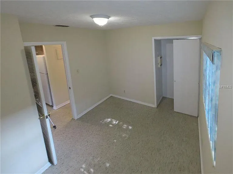 1012 E Emma St — Photo 20