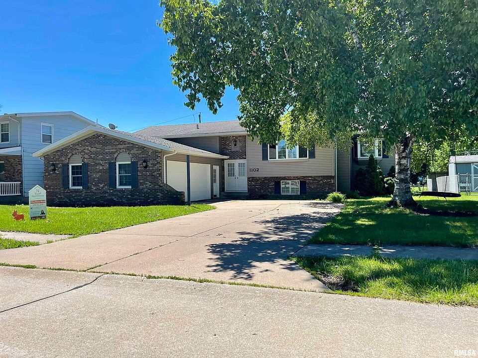 1st image of 1102 27th Avenue Ct