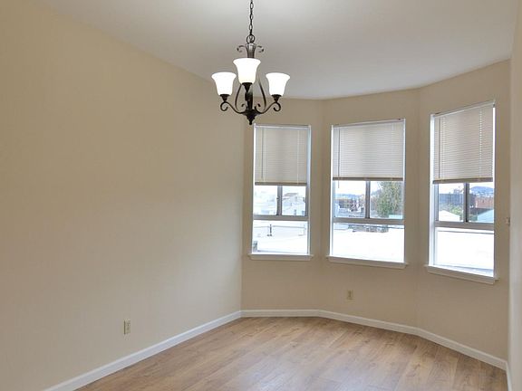 2nd image of 129 Dore St #B