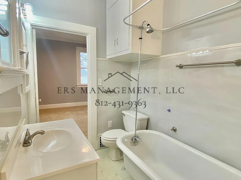 301 Maxwell Ave — Photo 5