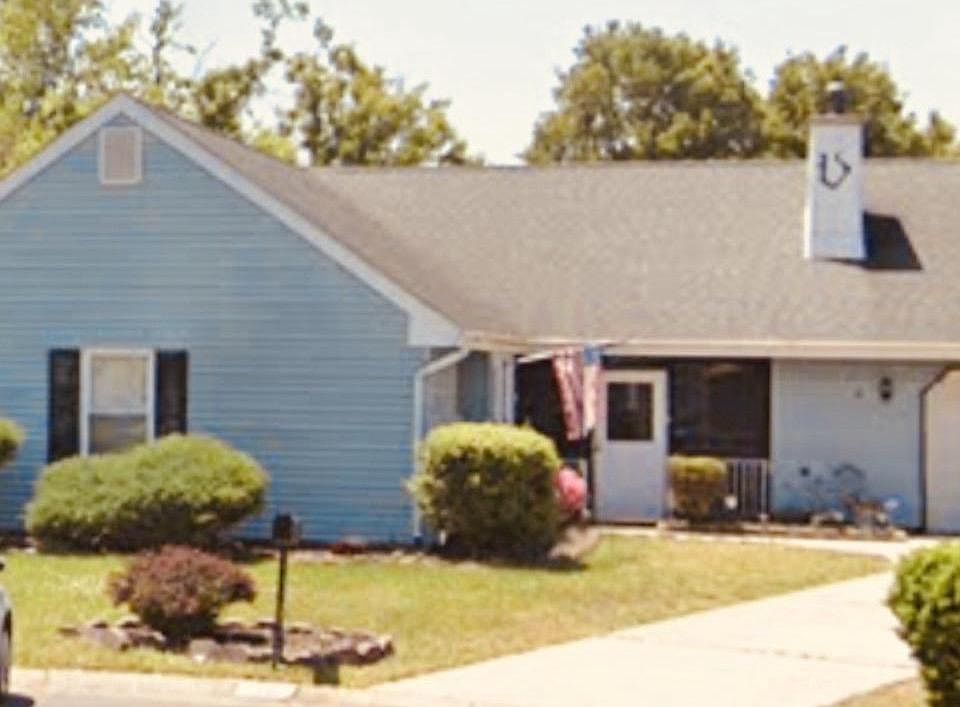 1st image of 18 Cedarwood Pl