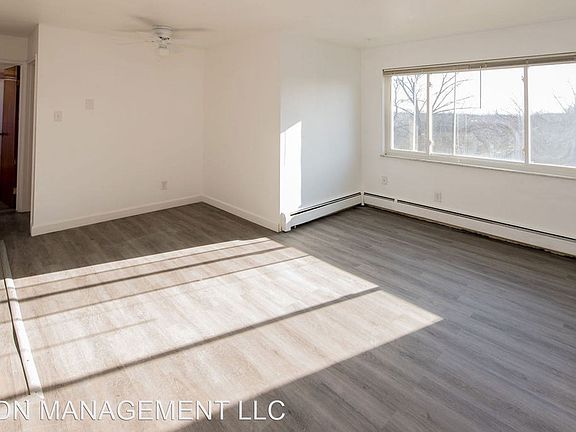 3rd image of 3298 Camvic Ter APT 9