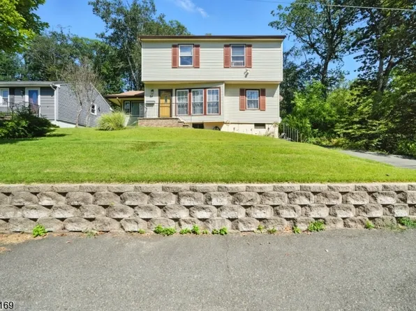 24 Apache Trl, Rockaway Twp., NJ 07866