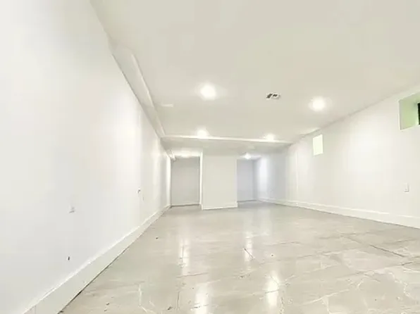 172 Veronica Place image 9 of 12