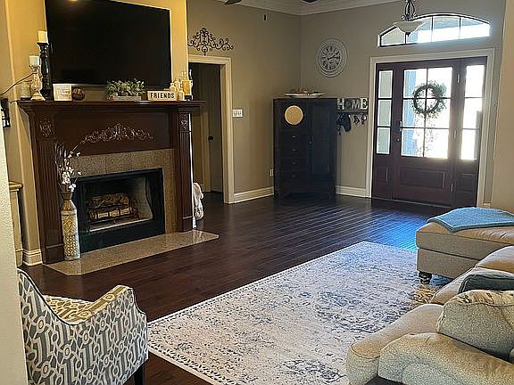 4th image of 4226 Parkridge Dr