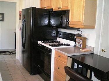3rd image of 5634 Alden Ln