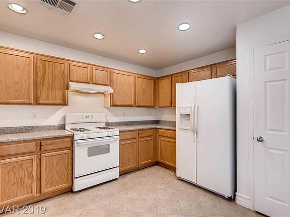 4th image of 10437 Mihela Ave