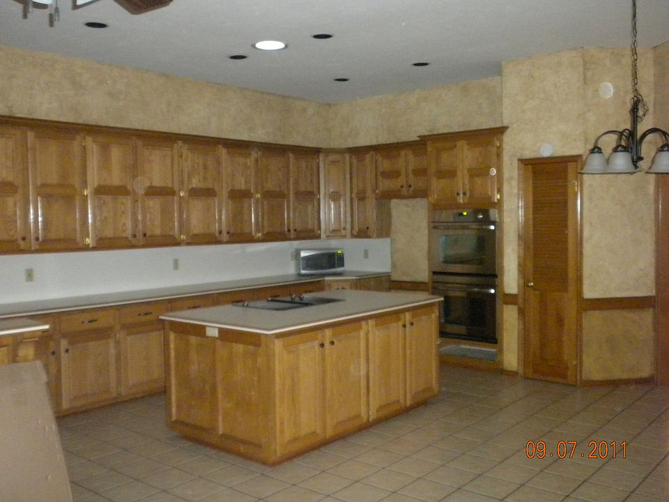 2nd image of 13304 Creekside Dr