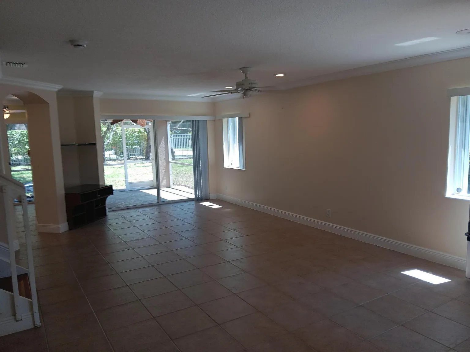 3 bed, 2.5 bath, 1628 sqft, $2,900 — Photo 3
