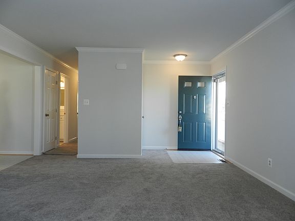 3rd image of 206 Gerber Dr